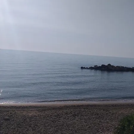 Pagonis Διαμέρισμα Σκύρος