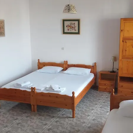 Pagonis Apartment Skyros